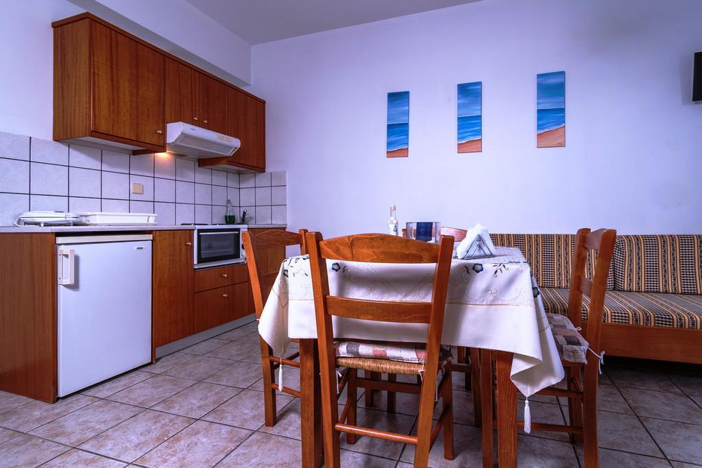 Roula Apartments Paleohóra Kültér fotó