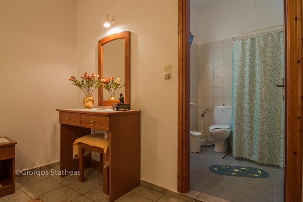 Roula Apartments Paleohóra Kültér fotó