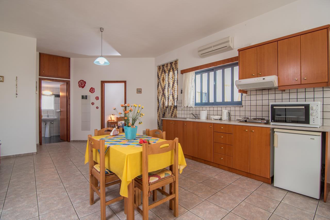 Roula Apartments Paleohóra Kültér fotó