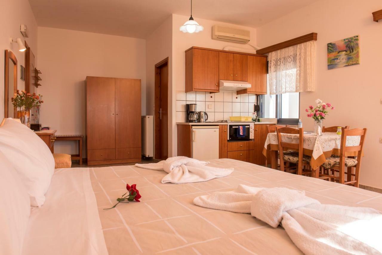 Roula Apartments Paleohóra Kültér fotó